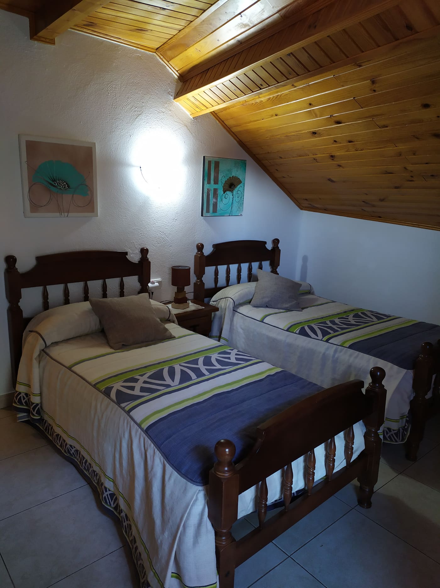 Habitació amb dos llits